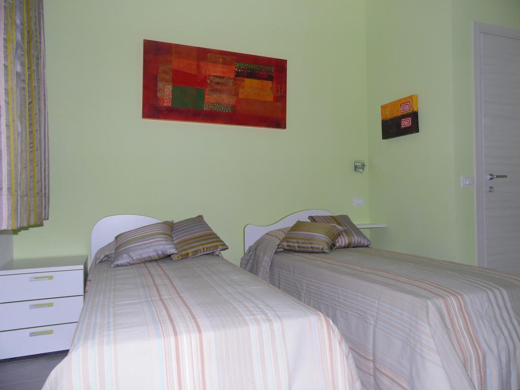 La Roccia Bianca Bed and Breakfast Realmonte Værelse billede